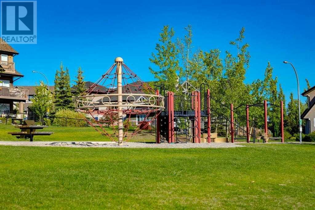 Single Family House for Sale in  Toscana Gardens NW Tuscany Calgary 