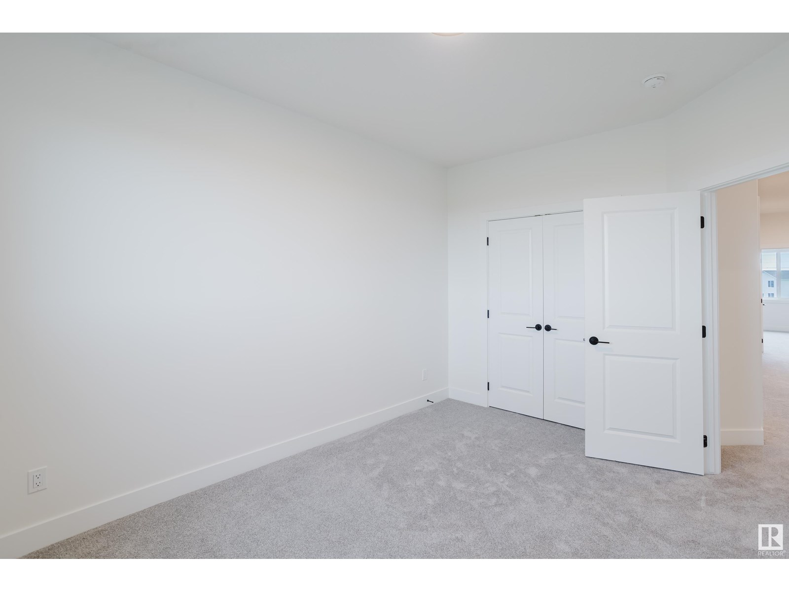 Photo 32 of 18903 24 Av Nw, Edmonton AB