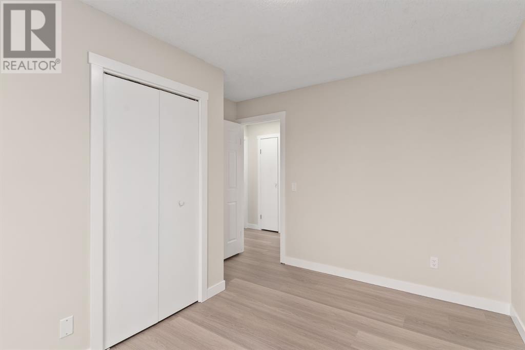 Single Family House for Sale in  Whitworth Way NE Whitehorn Calgary 