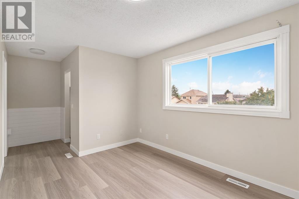 Single Family House for Sale in  Whitworth Way NE Whitehorn Calgary 