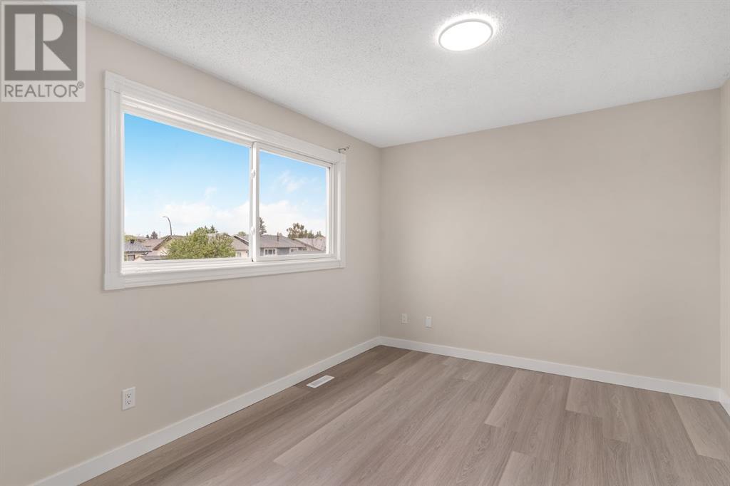 Single Family House for Sale in  Whitworth Way NE Whitehorn Calgary 
