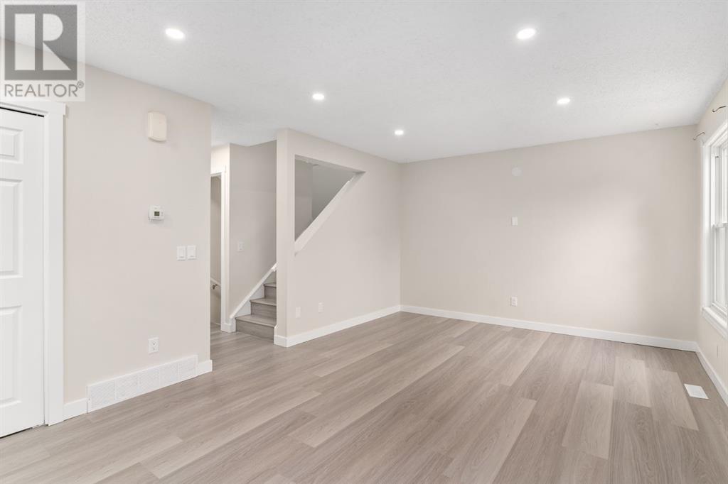 Single Family House for Sale in  Whitworth Way NE Whitehorn Calgary 