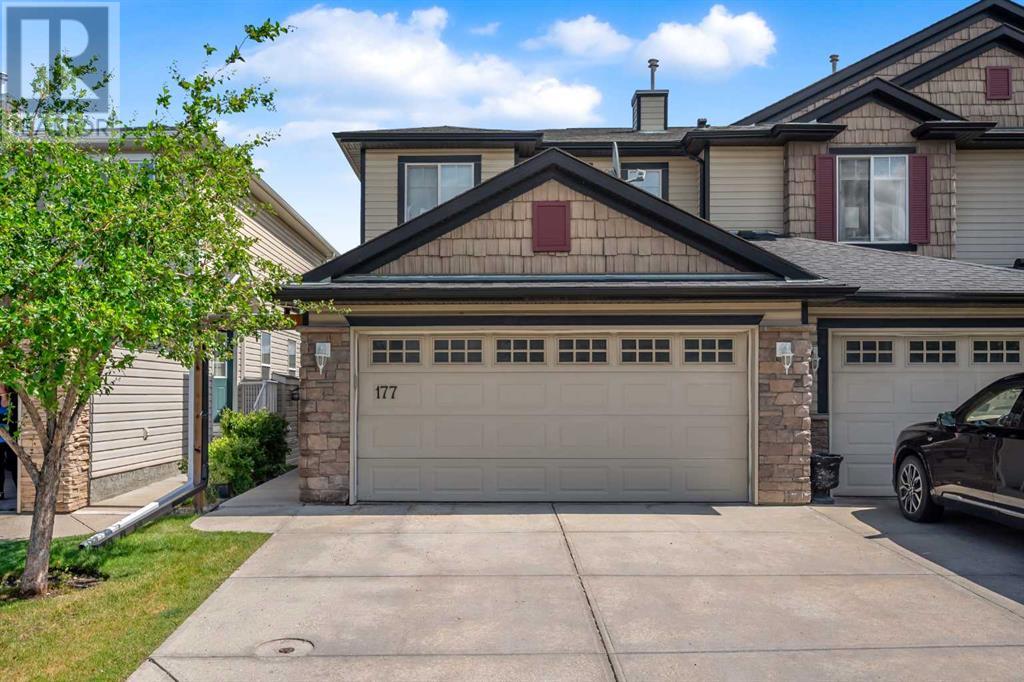 Single Family House for Sale in  Royal Birch Mount NW Royal Oak Calgary 