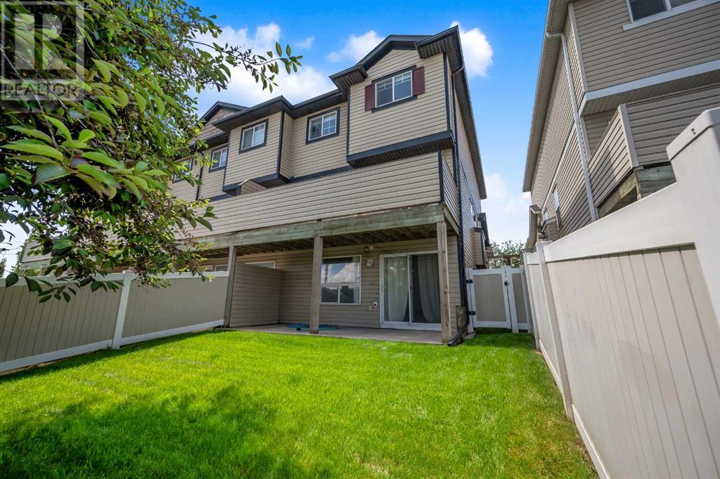 Single Family House for Sale in  Royal Birch Mount NW Royal Oak Calgary 