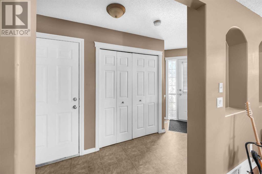 Single Family House for Sale in  Royal Birch Mount NW Royal Oak Calgary 