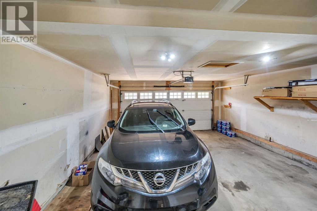 Single Family House for Sale in  Royal Birch Mount NW Royal Oak Calgary 