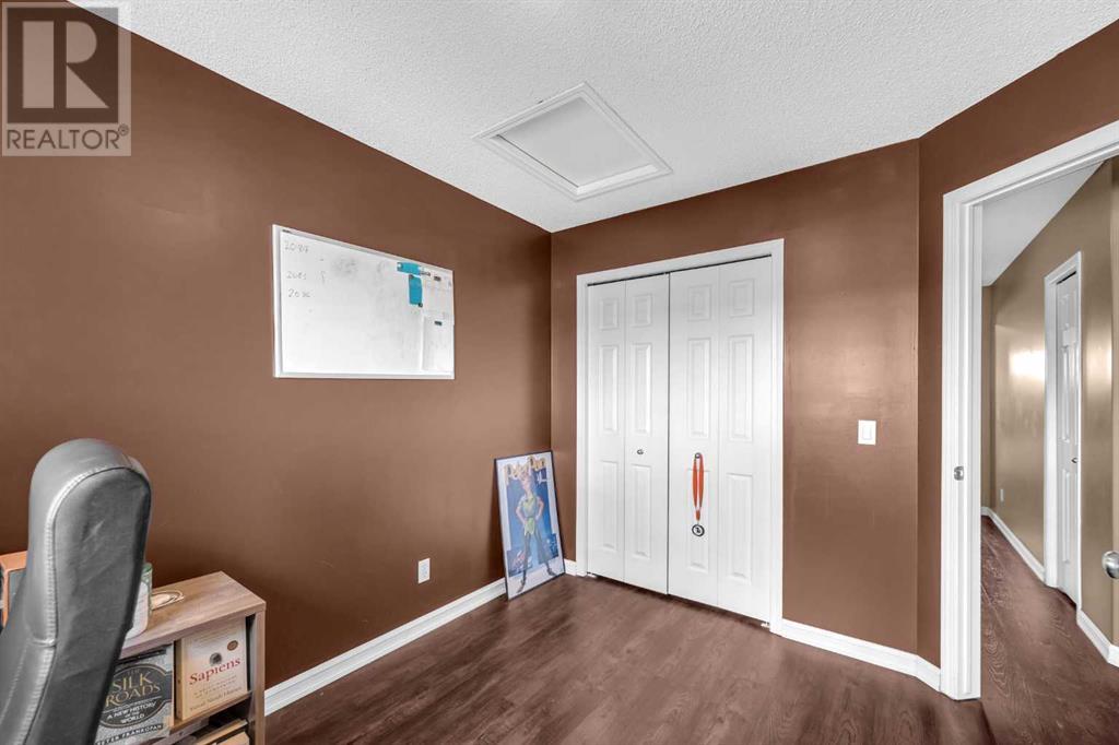 Single Family House for Sale in  Royal Birch Mount NW Royal Oak Calgary 