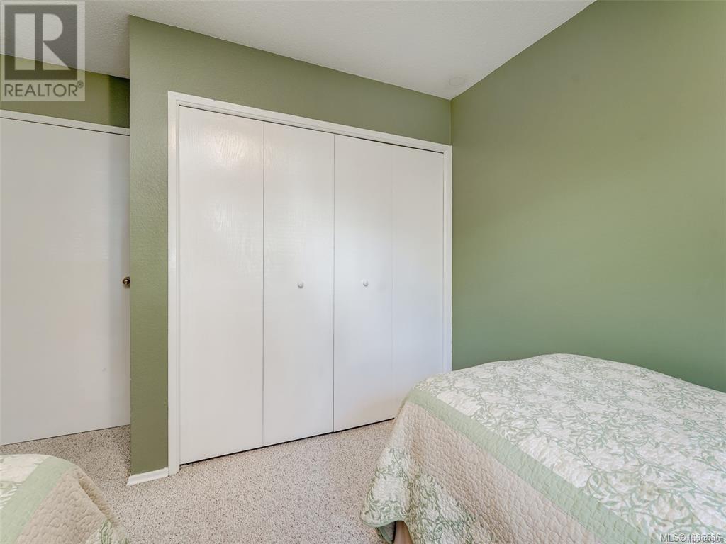 Single Family House for Sale in   Rockland Ave Victoria 