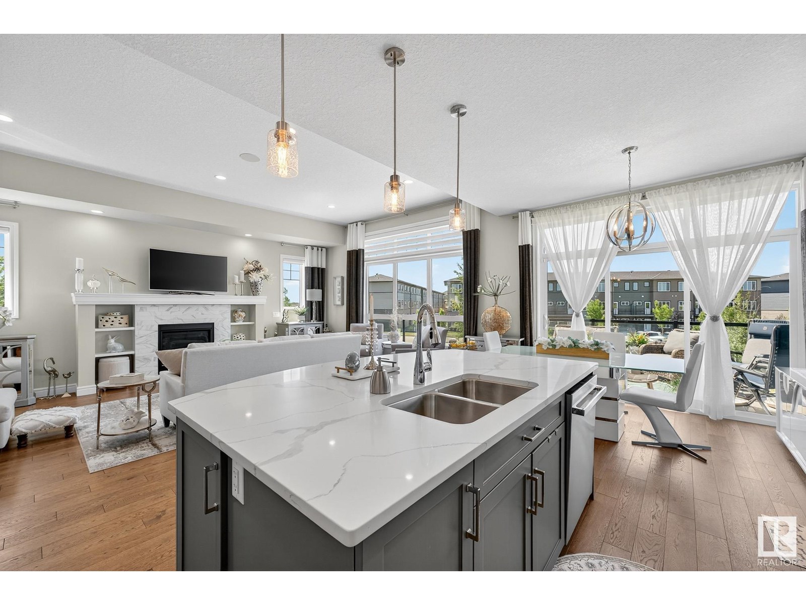 Photo 16 of 20 8050 Orchards Gr Sw, Edmonton AB