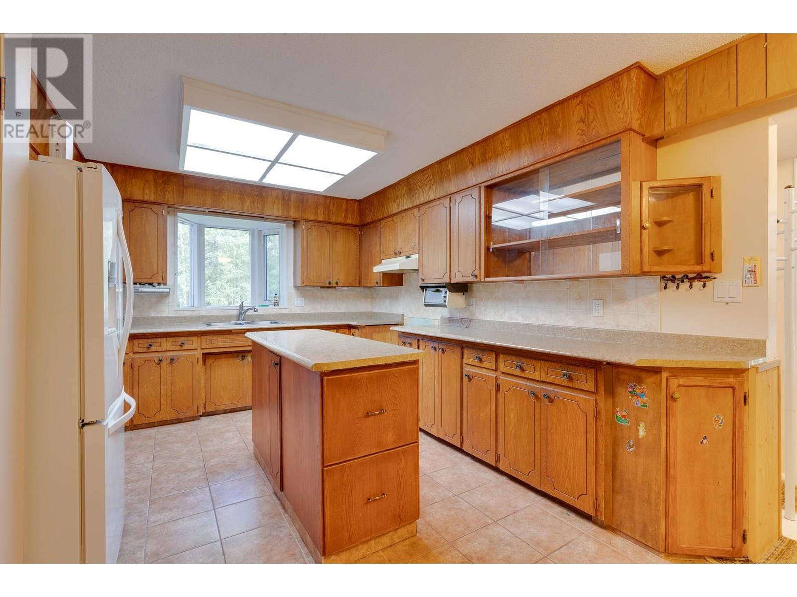 Photo 21 of 2929 2943 16 Highway, Prince George BC