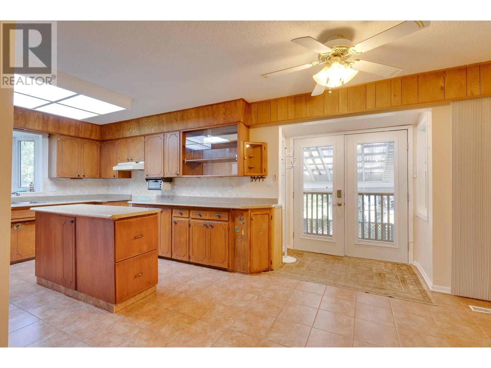Photo 10 of 2929 2943 16 Highway, Prince George BC