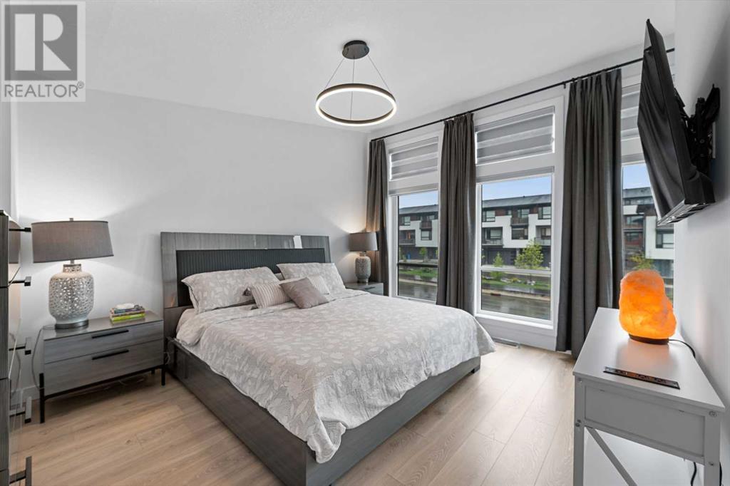 2213 77 Street SW, Calgary, Alberta