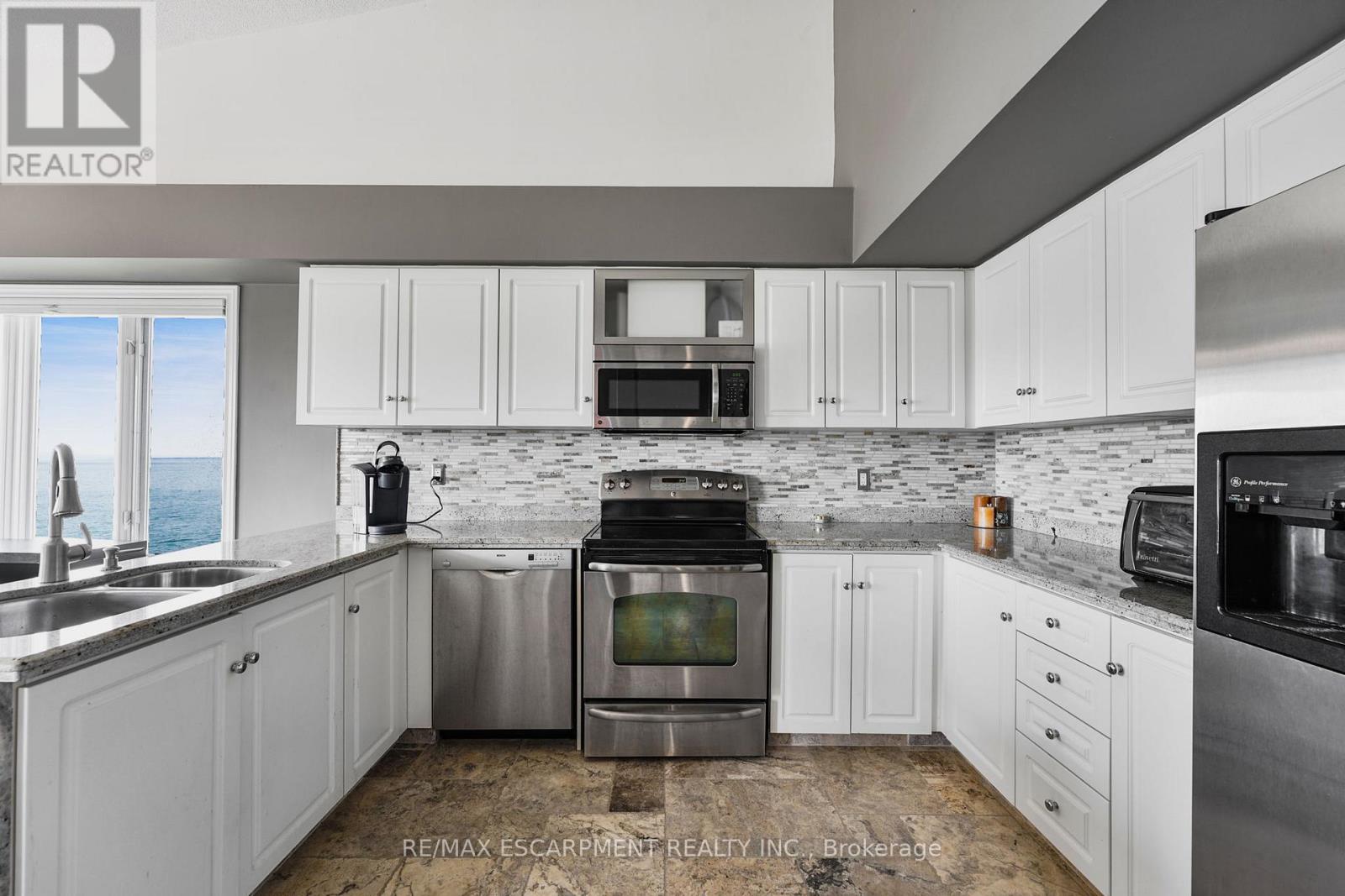 Photo 29 of 491 493 Dewitt Road, Hamilton ON