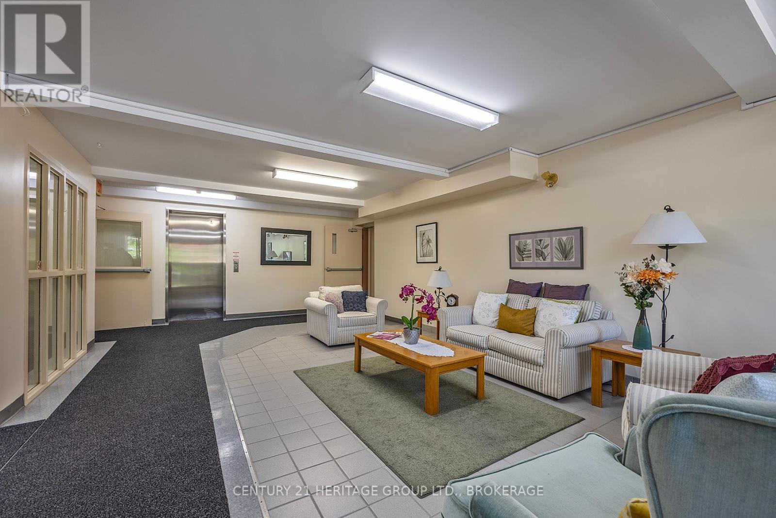 Photo 4 of 107 310 Kingsdale Avenue, Kingston ON