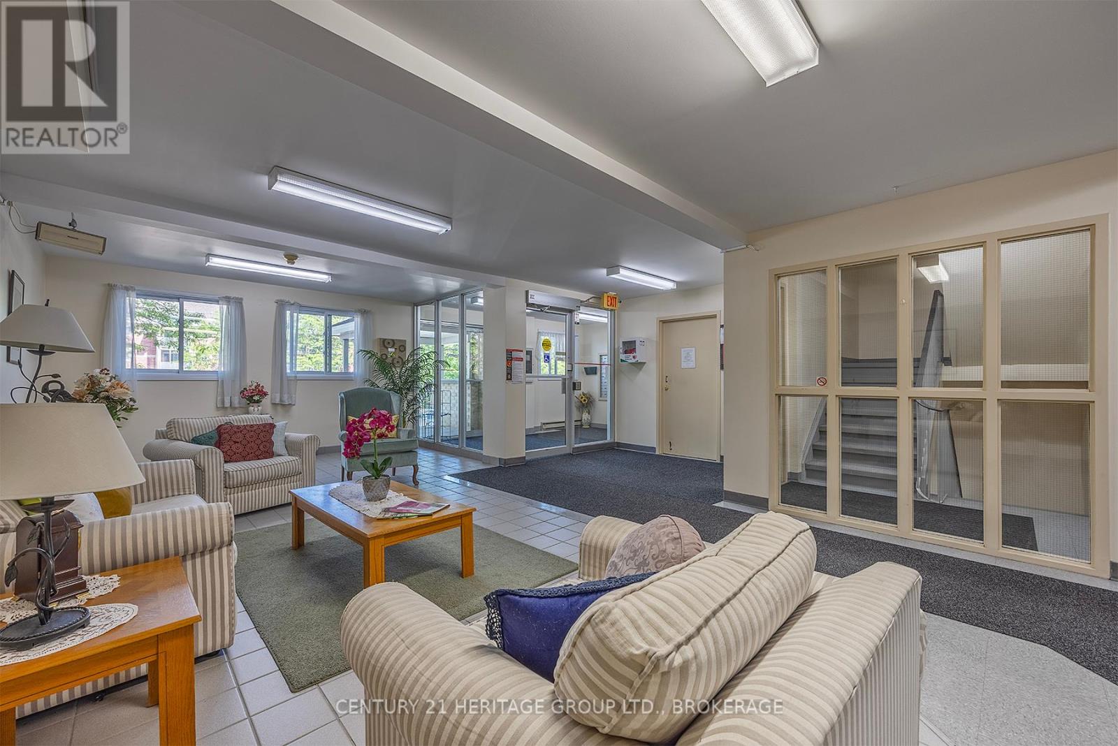 Photo 23 of 107 310 Kingsdale Avenue, Kingston ON