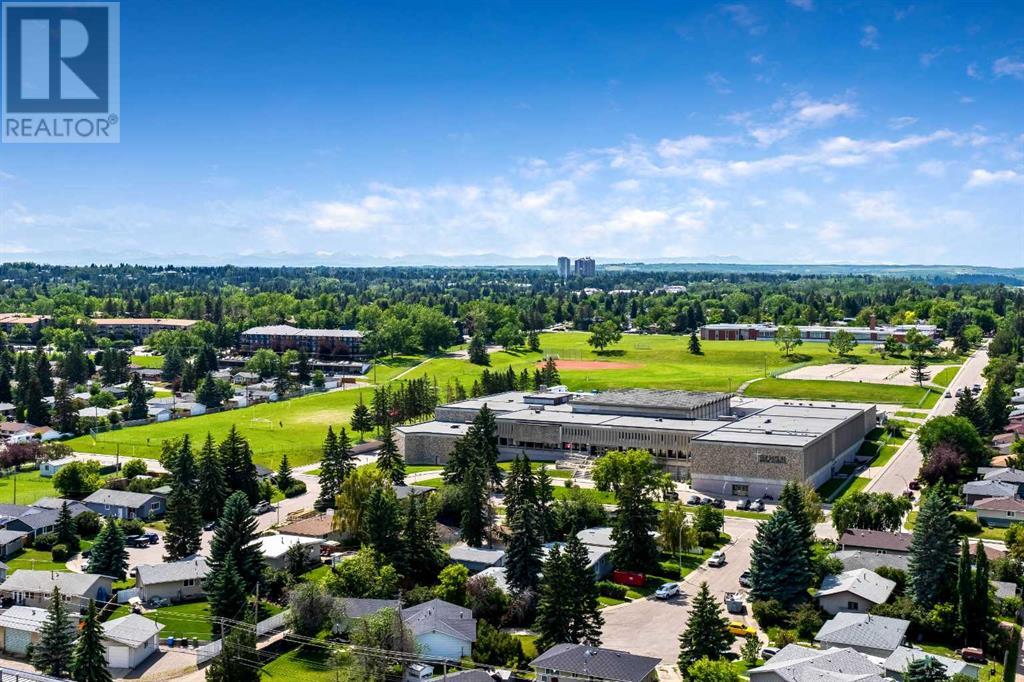 Single Family House for Sale in   Horton Road SW Haysboro Calgary 