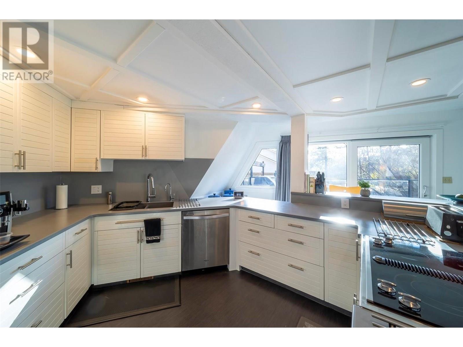  16709 Maki Road, Lake Country