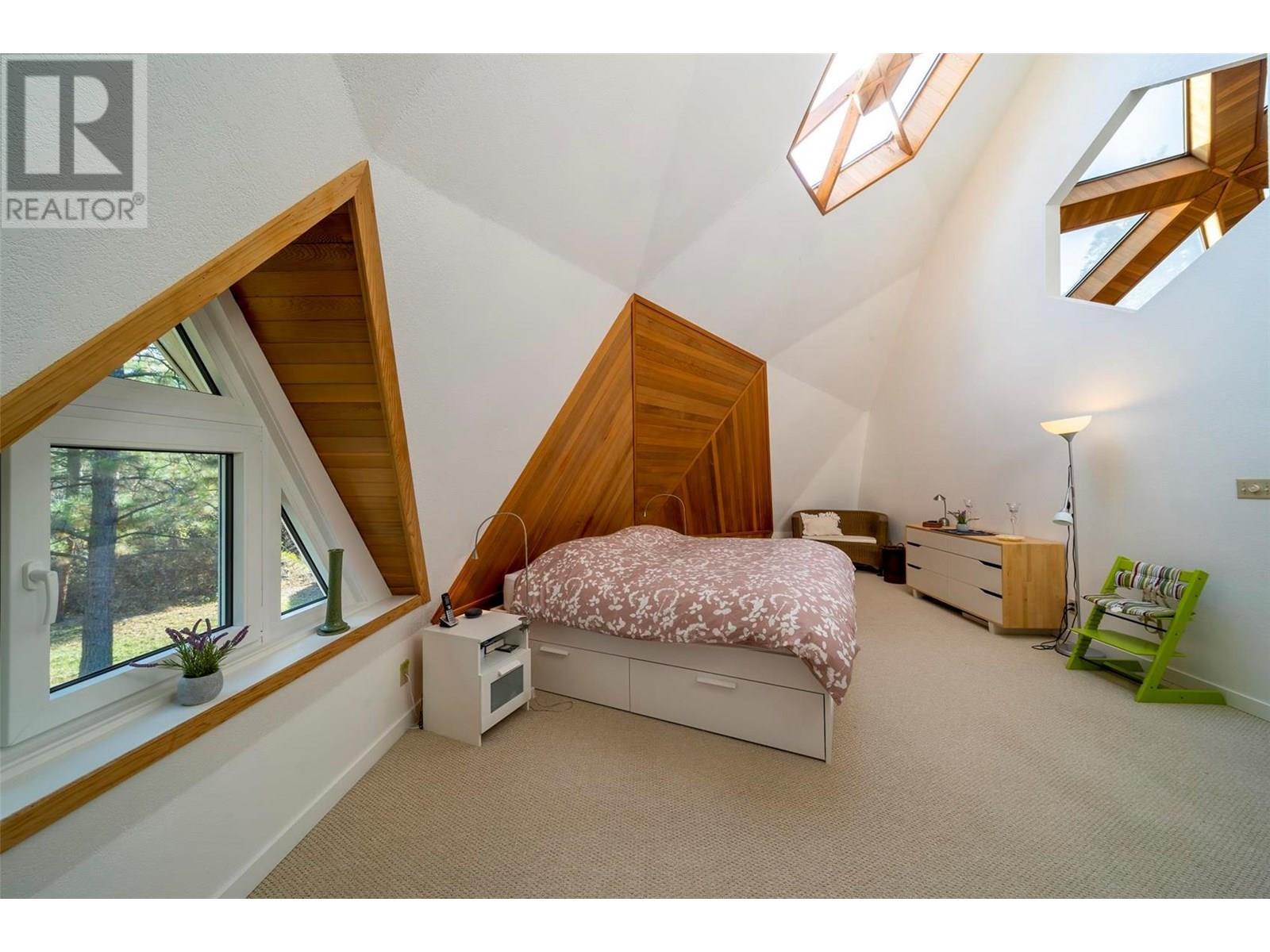  16709 Maki Road, Lake Country