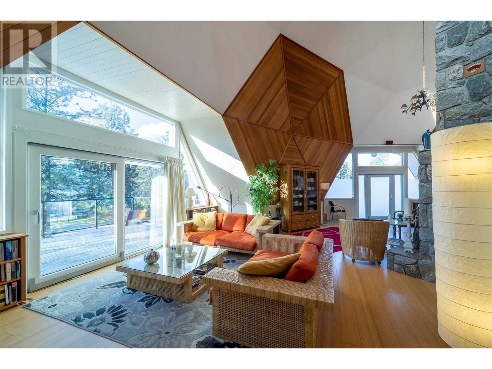  16709 Maki Road, Lake Country