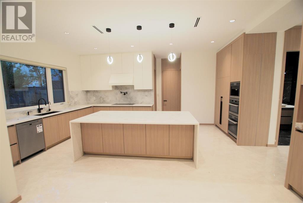 Photo 8 of 6431 Skaha Crescent, Richmond BC