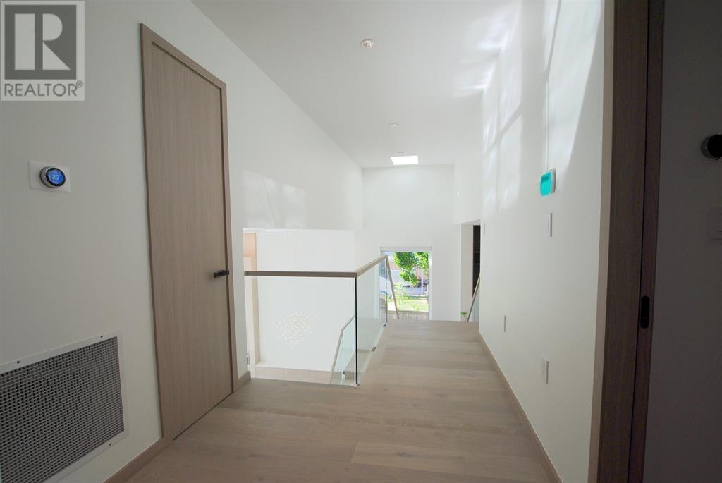 Photo 7 of 6431 Skaha Crescent, Richmond BC