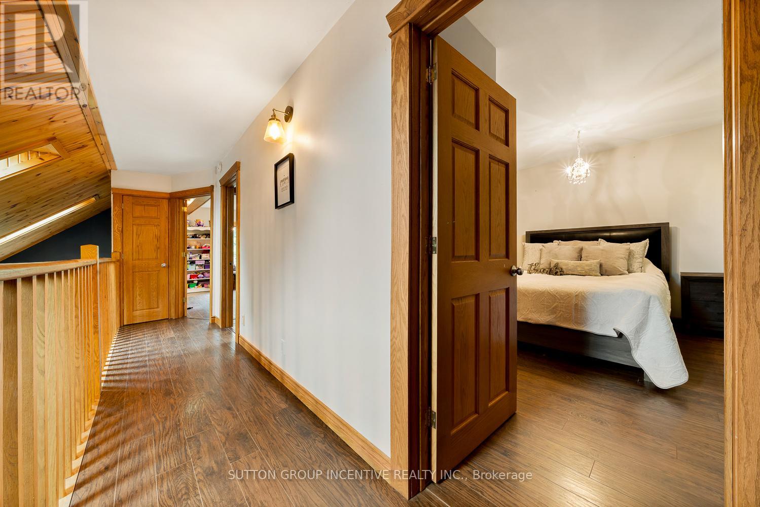 Photo 25 of 806 Clearwater Lake Road, Huntsville ON