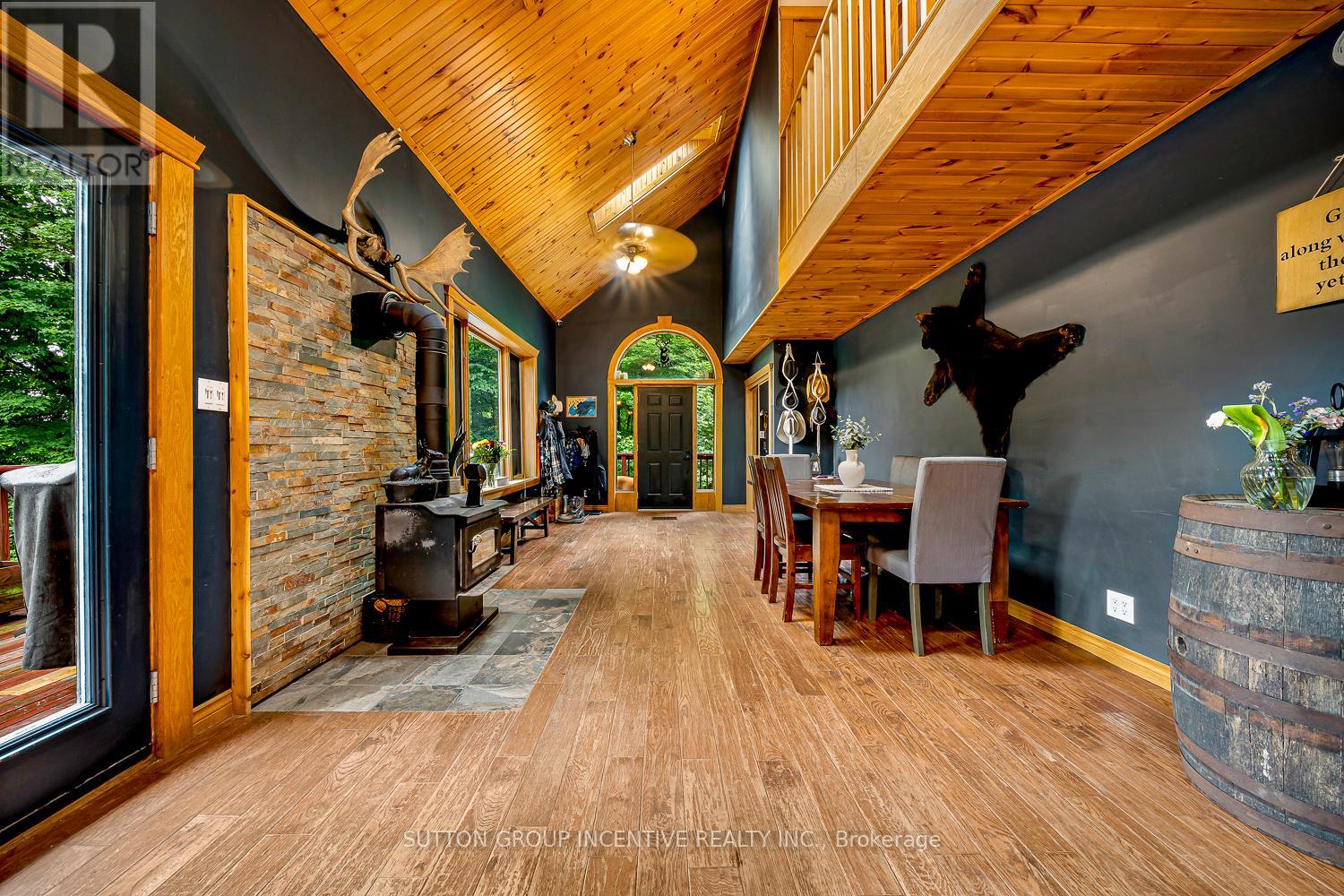 Photo 20 of 806 Clearwater Lake Road, Huntsville ON