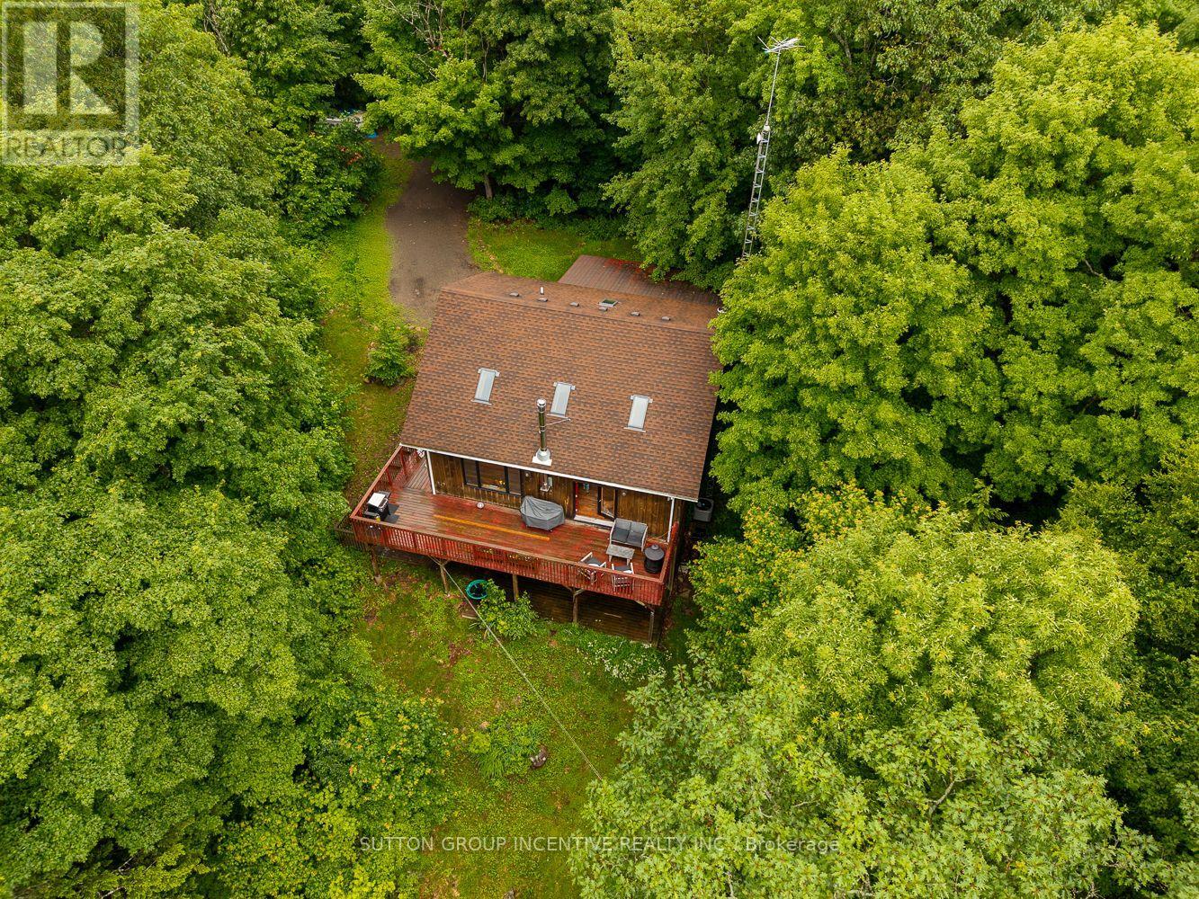 Photo 30 of 806 Clearwater Lake Road, Huntsville ON