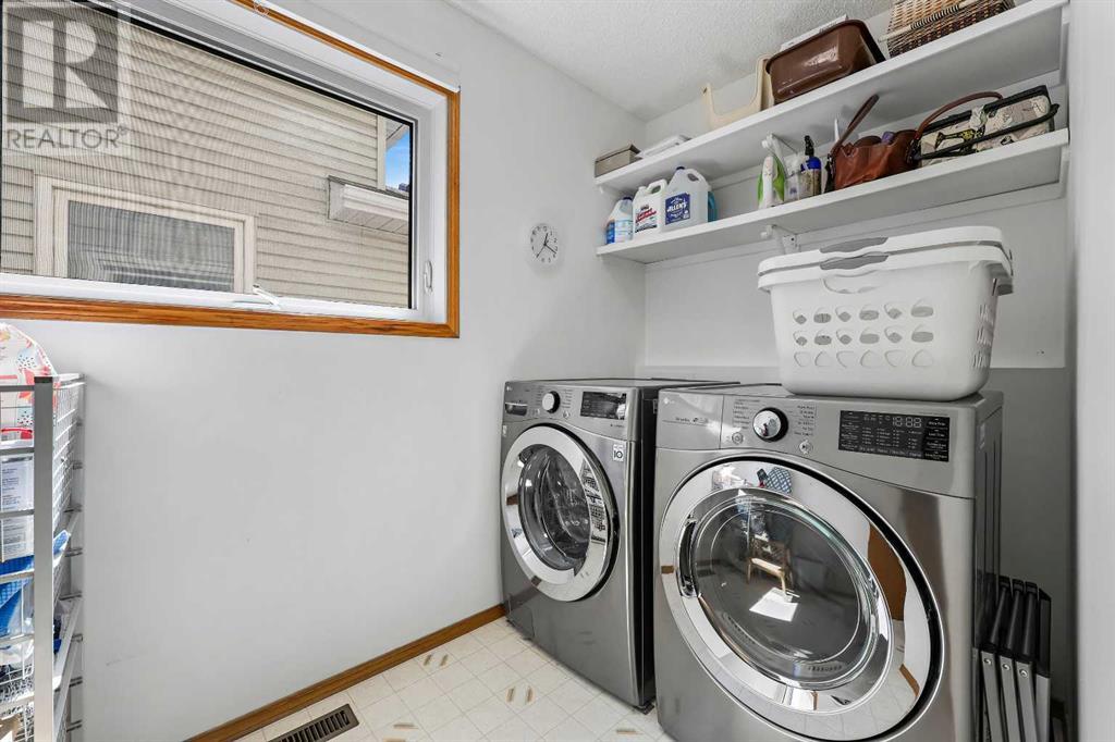 Single Family House for Sale in  Hawkmount Close NW Hawkwood Calgary 