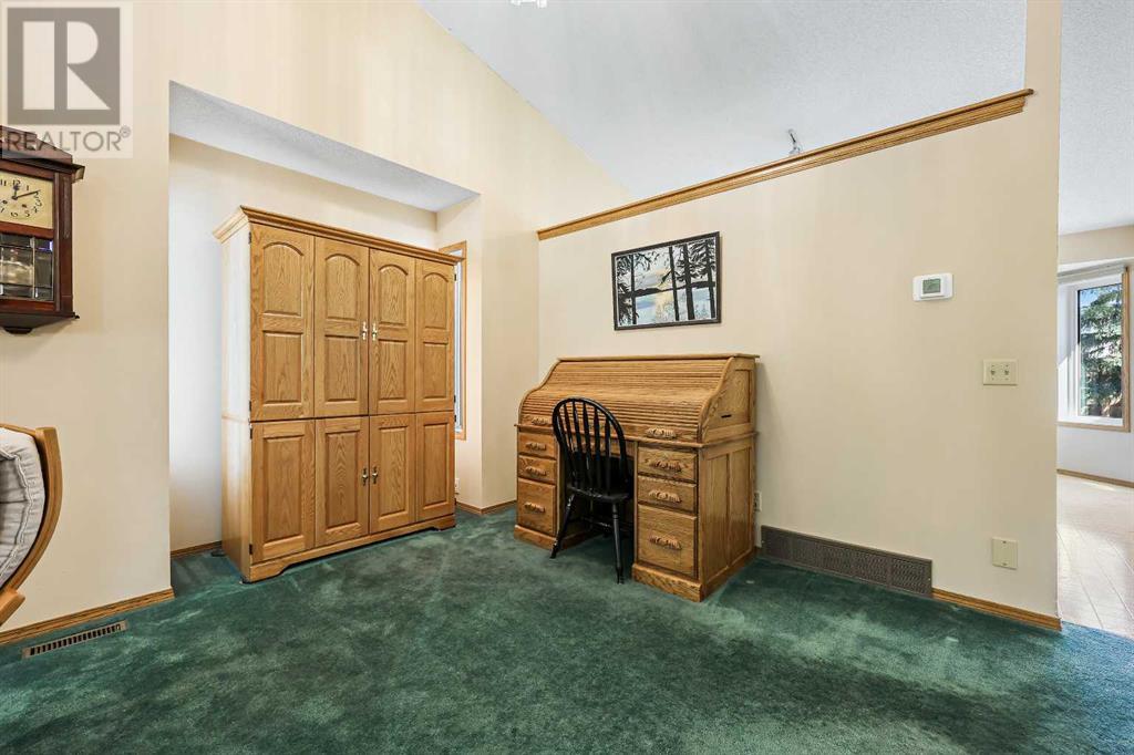 Single Family House for Sale in  Hawkmount Close NW Hawkwood Calgary 