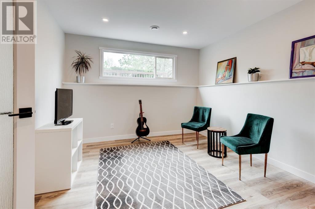 Single Family House 3 Level for Sale in  Sunbank Place SE Sundance Calgary 