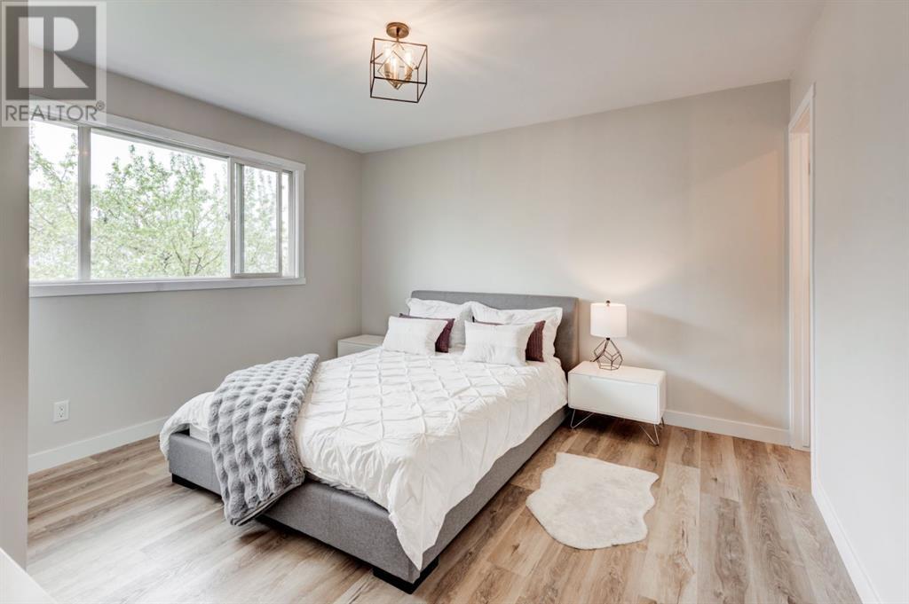 Single Family House 3 Level for Sale in  Sunbank Place SE Sundance Calgary 