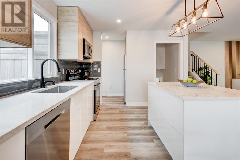 Single Family House 3 Level for Sale in  Sunbank Place SE Sundance Calgary 