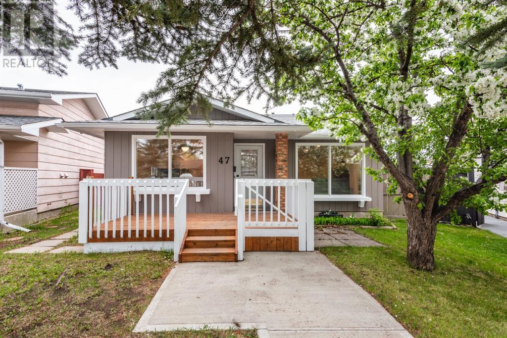 Single Family House 3 Level for Sale in  Sunbank Place SE Sundance Calgary 