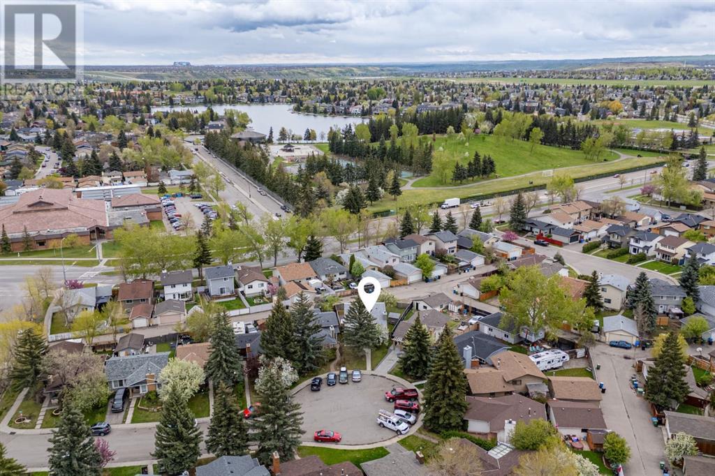Single Family House 3 Level for Sale in  Sunbank Place SE Sundance Calgary 