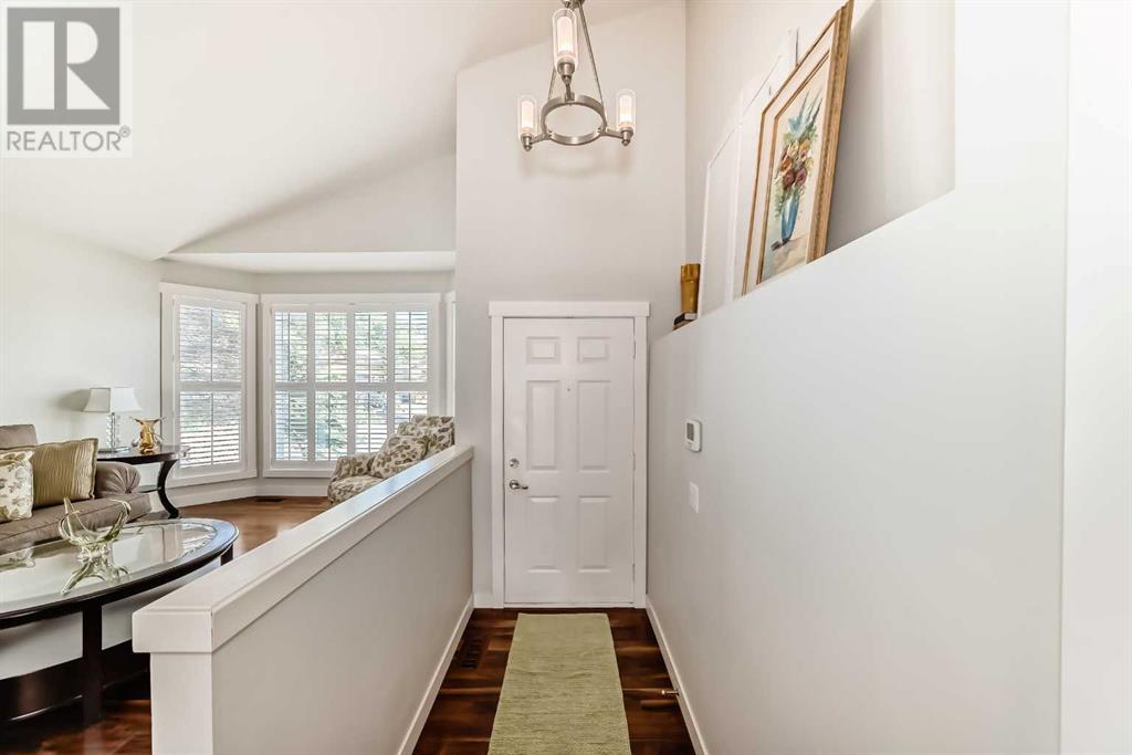 Single Family House 4 Level for Sale in  Signal Hill Place SW Signal Hill Calgary 