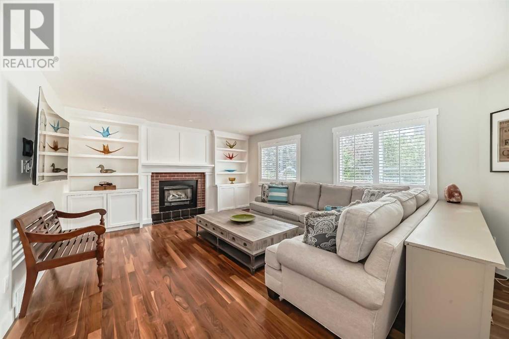 Single Family House 4 Level for Sale in  Signal Hill Place SW Signal Hill Calgary 