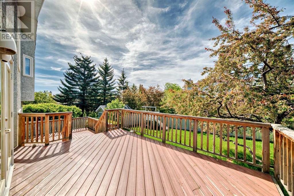 Single Family House 4 Level for Sale in  Signal Hill Place SW Signal Hill Calgary 