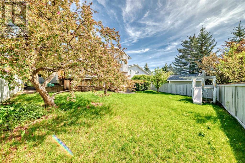 Single Family House 4 Level for Sale in  Signal Hill Place SW Signal Hill Calgary 