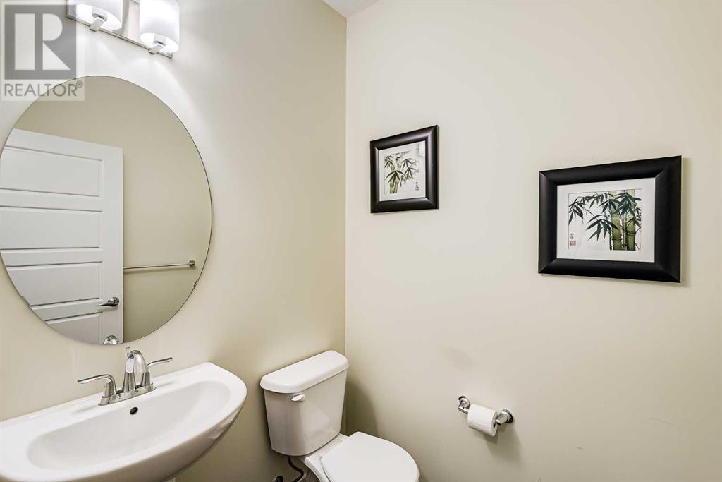Single Family House for Sale in  Sage Bluff Road NW Sage Hill Calgary 