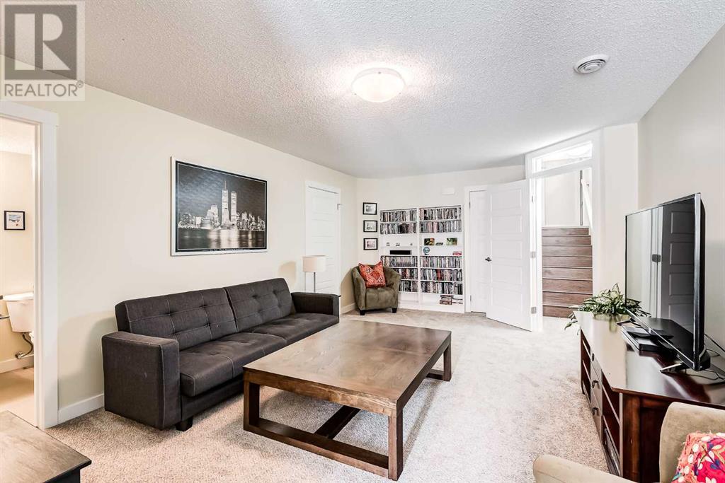 Single Family House for Sale in  Sage Bluff Road NW Sage Hill Calgary 
