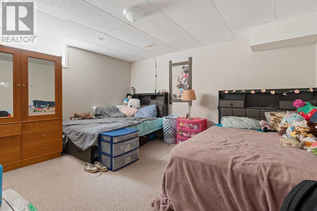 Single Family House Bungalow for Sale in   Street Victoria Park Camrose 