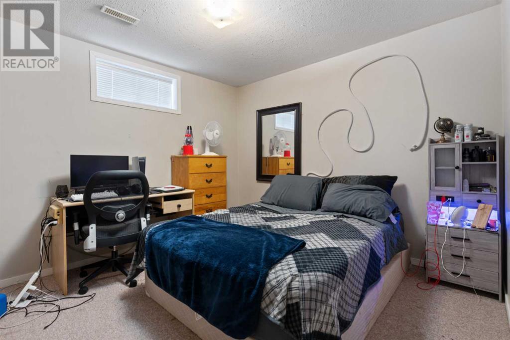 Single Family House Bungalow for Sale in   Street Victoria Park Camrose 
