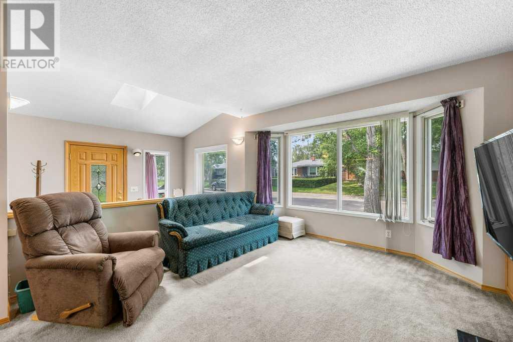 Single Family House Bungalow for Sale in  Fraser Road SE Fairview Calgary 