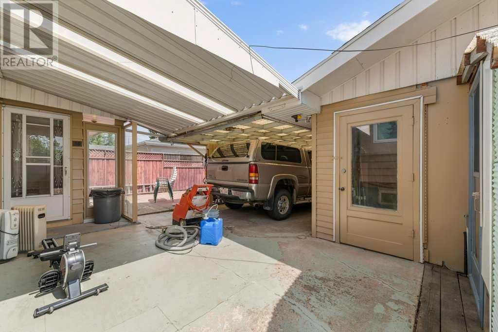 Single Family House Bungalow for Sale in  Fraser Road SE Fairview Calgary 
