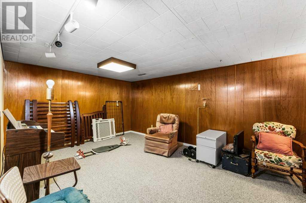 Single Family House Bungalow for Sale in  Fraser Road SE Fairview Calgary 