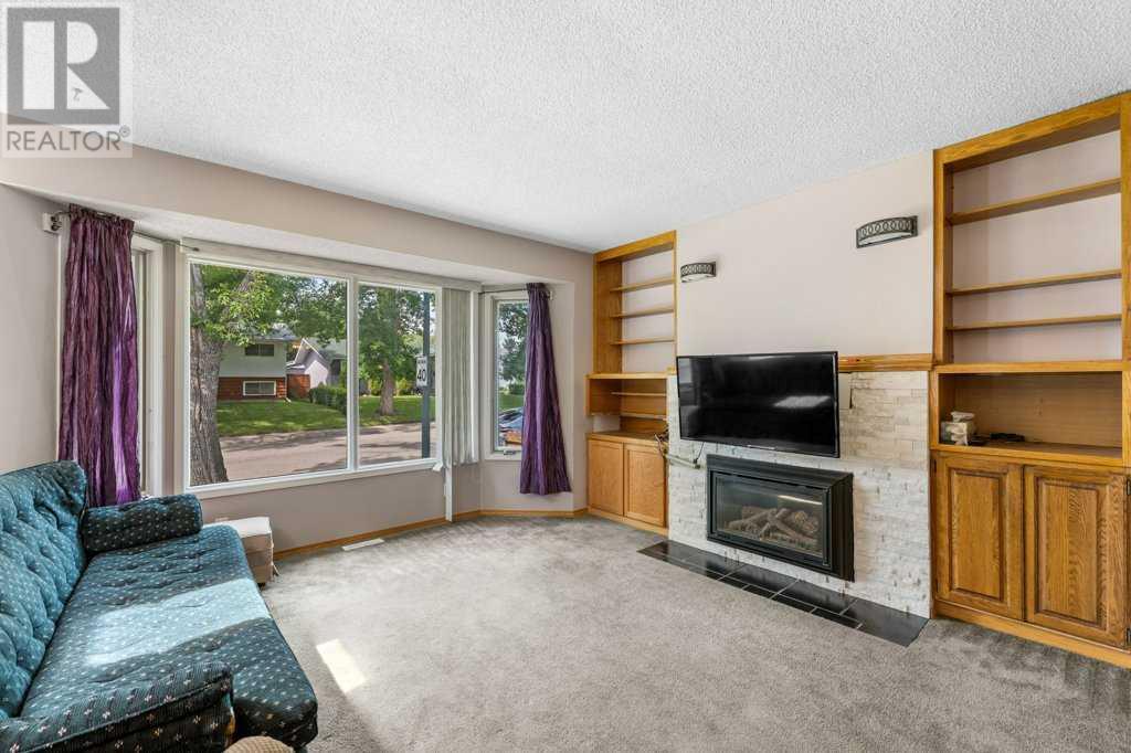 Single Family House Bungalow for Sale in  Fraser Road SE Fairview Calgary 