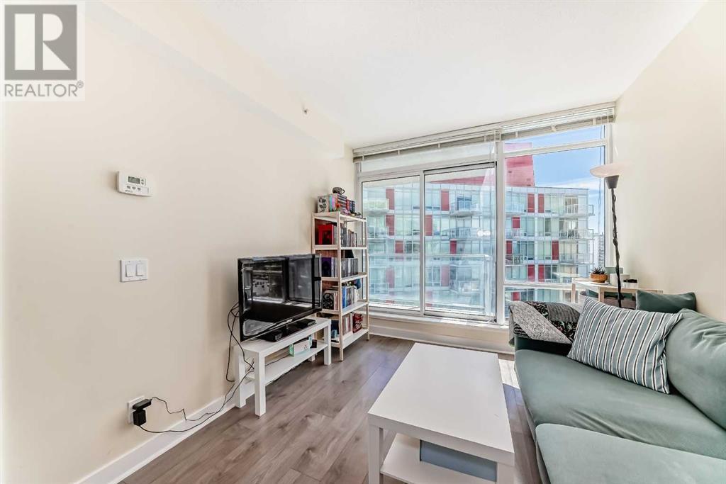 Single Family House for Sale in   brentwood Common NW Brentwood Calgary 