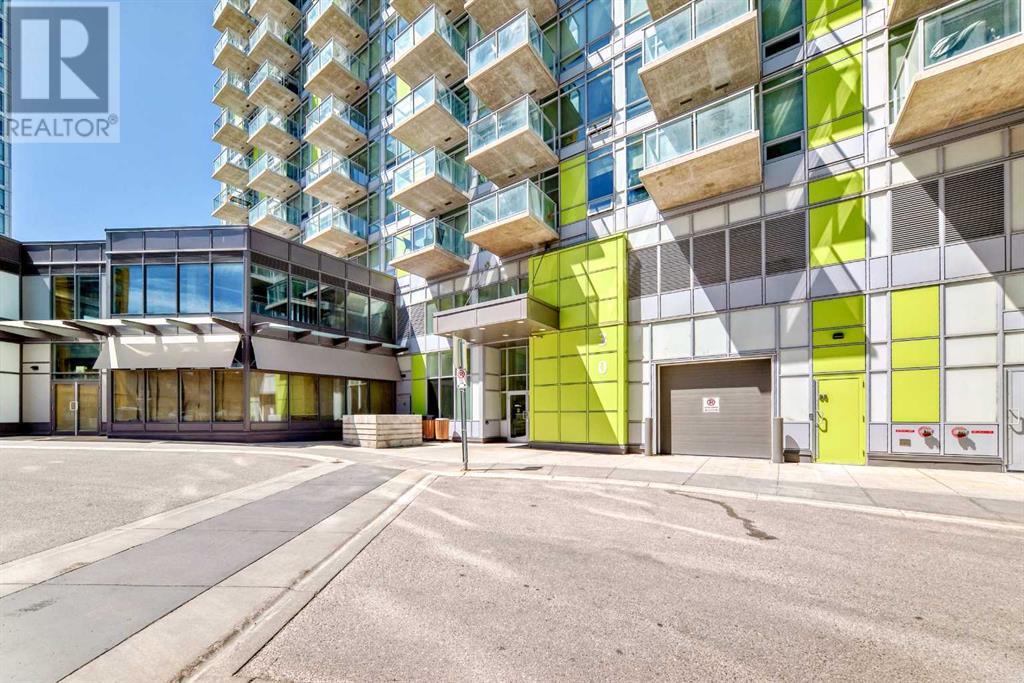 Single Family House for Sale in   brentwood Common NW Brentwood Calgary 