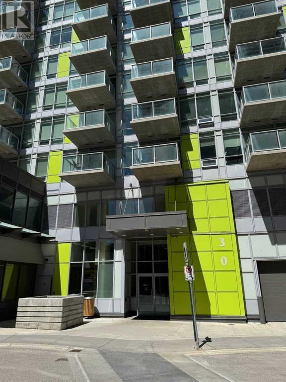 Single Family House for Sale in   brentwood Common NW Brentwood Calgary 